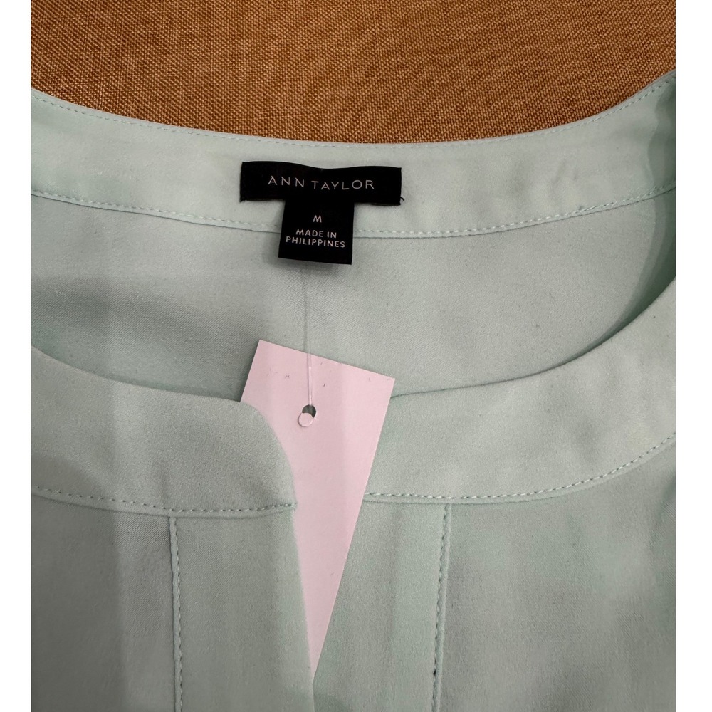 Ann Taylor‎ Mint Green Split Neck Short Sleeve Pleated Blouse 34370568 NEW